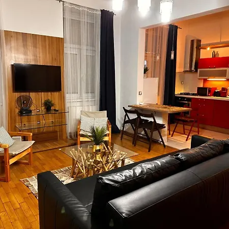 With Parking In The Center - 500m From Hlavni Nadrazi Lejlighed *