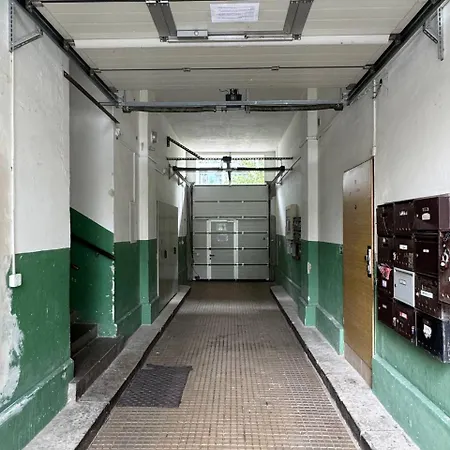 With Parking In The Center - 500m From Hlavni Nadrazi