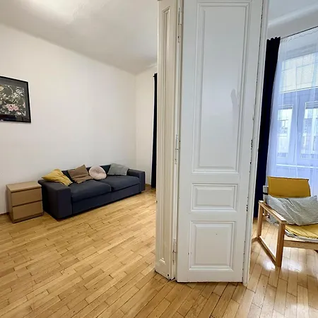 With Parking In The Center - 500m From Hlavni Nadrazi *