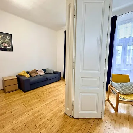 Lejlighed With Parking In The Center - 500m From Hlavni Nadrazi *