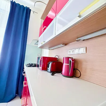 Lejlighed Apartment With Parking In The Center - 500M From Main Station *